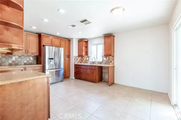 Palmdale, CA 93591,40166 178th Street