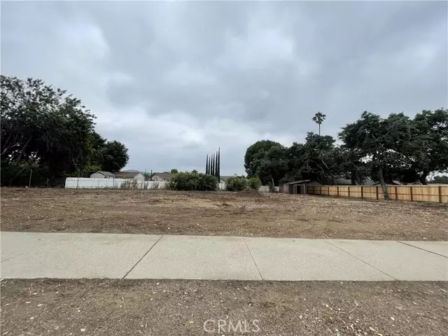 568 E Bennett, Glendora, CA 91741