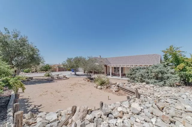 Apple Valley, CA 92307,16926 Ocotilla Road