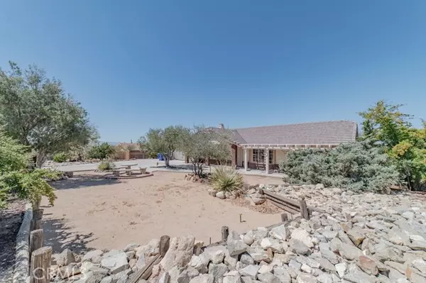 16926 Ocotilla Road, Apple Valley, CA 92307