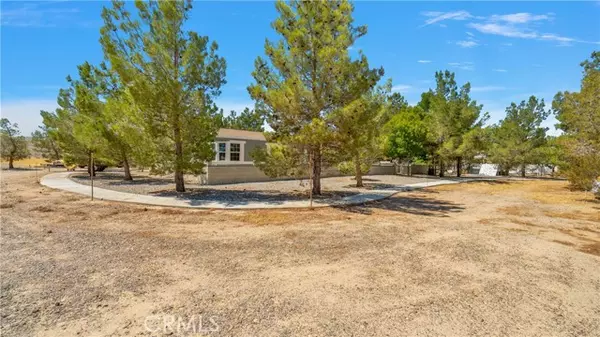 18320 Horseshoe Trail, Helendale, CA 92342