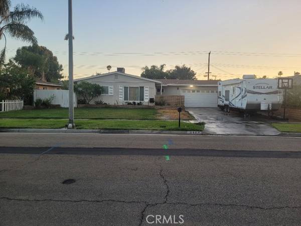 4140 Manchester Place, Riverside, CA 92503