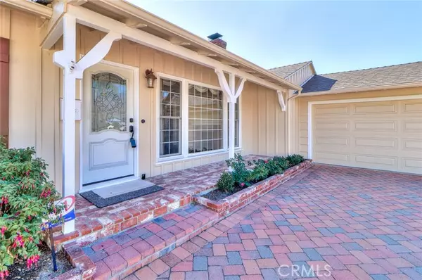 556 E Dalton Avenue, Glendora, CA 91741