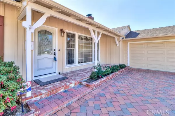 556 E Dalton Avenue, Glendora, CA 91741