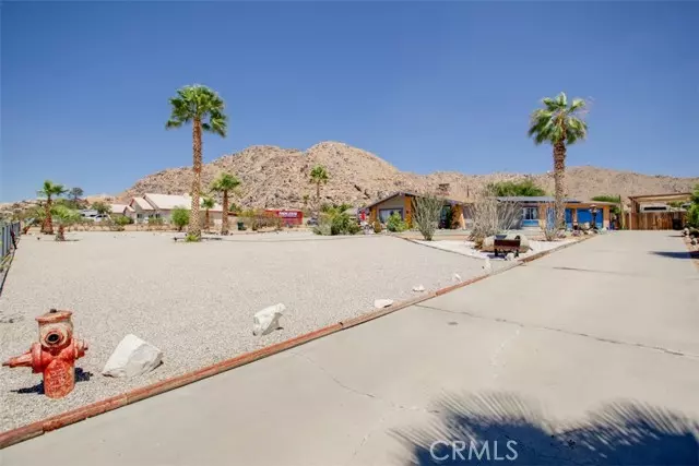 17025 Joshua Road, Apple Valley, CA 92307