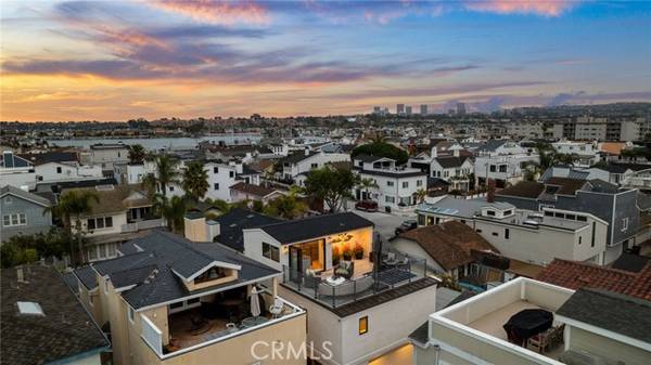 Newport Beach, CA 92661,115 E Bay Avenue