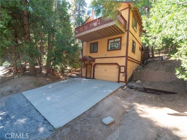 862 Strawberry Peak Road, Twin Peaks, CA 92391