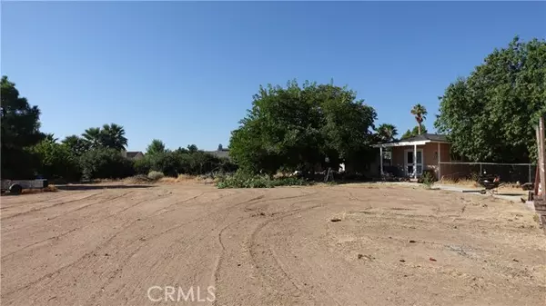 Hesperia, CA 92345,6973 Garden Court