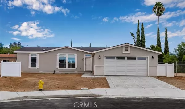 Perris, CA 92570,728 Larissa