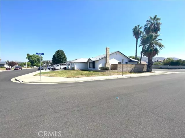 25885 Casa Fantastico Drive, Moreno Valley, CA 92551