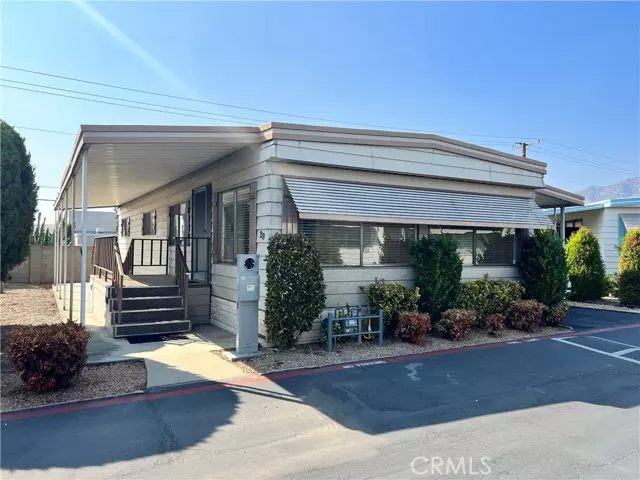 208 S Barranca #29, Glendora, CA 91741