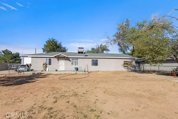 12250 Pawnee Road, Apple Valley, CA 92308