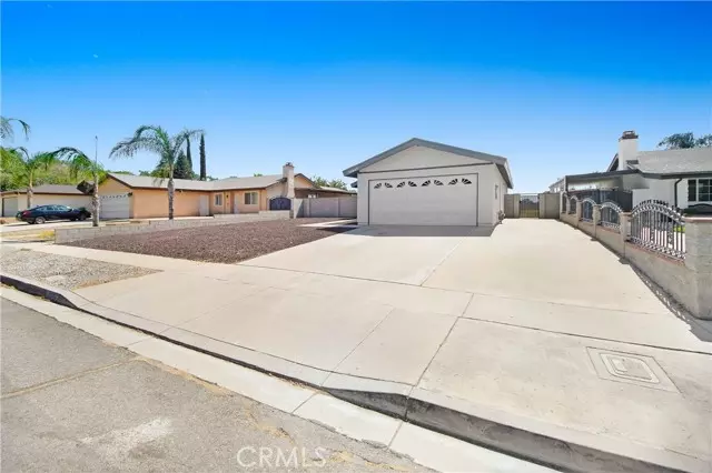 Fontana, CA 92335,15647 Pine Avenue