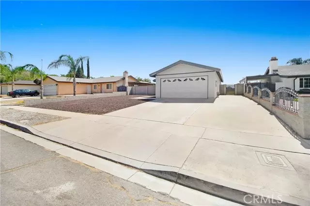 Fontana, CA 92335,15647 Pine Avenue