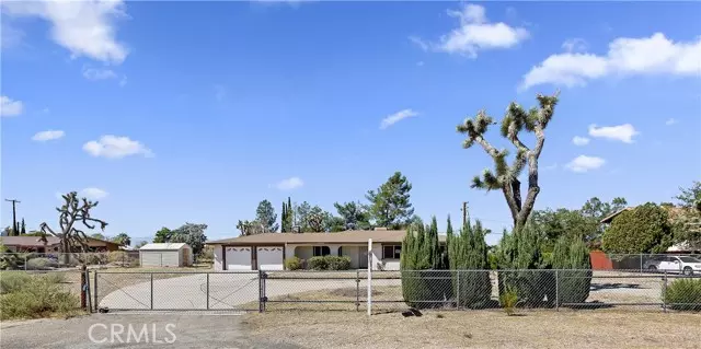 20211 Modoc Road, Apple Valley, CA 92308