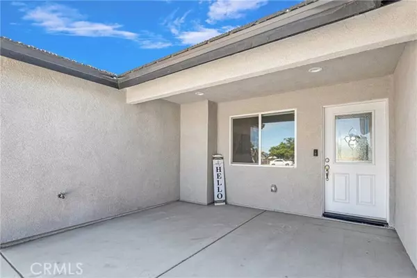 Hesperia, CA 92345,13985 Smoke Tree Street