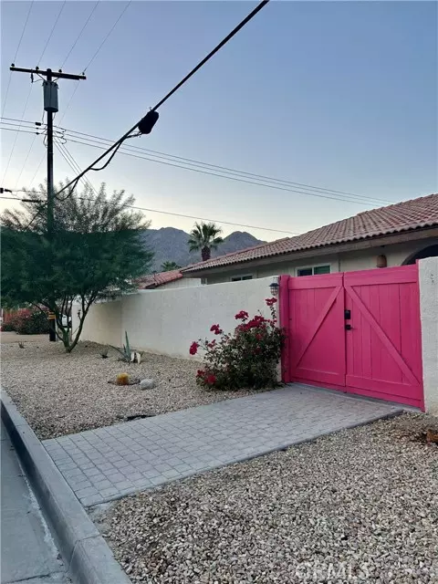 La Quinta, CA 92253,51985 Avenida Mendoza