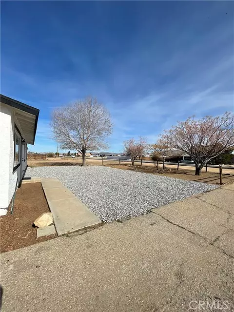 Apple Valley, CA 92308,10852 Navajo Road