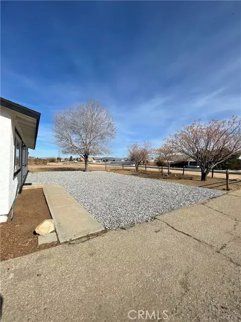 Apple Valley, CA 92308,10852 Navajo Road