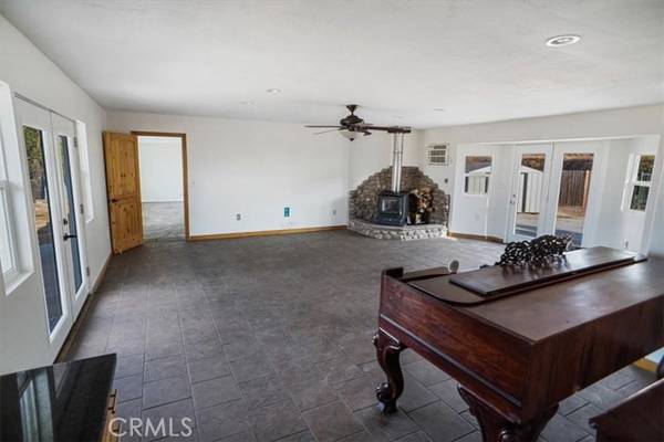 35225 Small Road, Palmdale, CA 93550