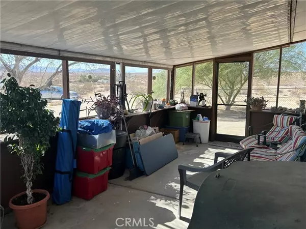 Joshua Tree, CA 92252,63737 Gibson Road