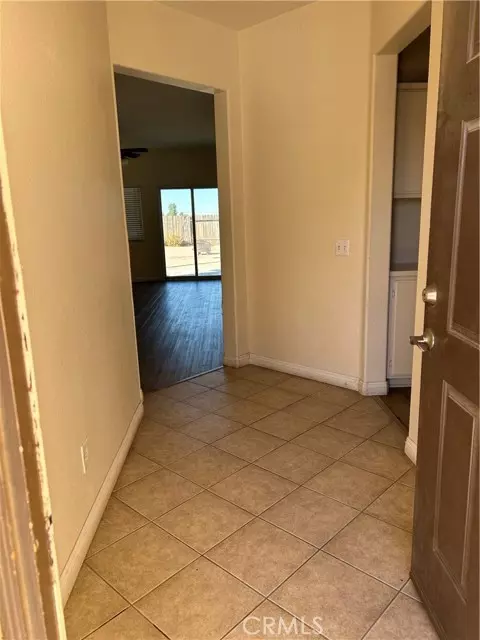 Adelanto, CA 92301,10514 Inyo Court