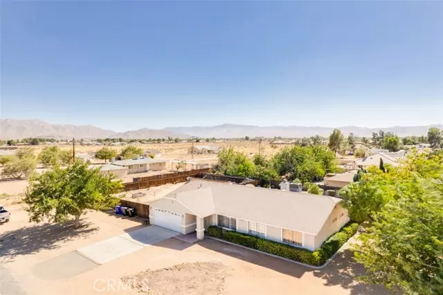 21789 Thunderbird Road, Apple Valley, CA 92307