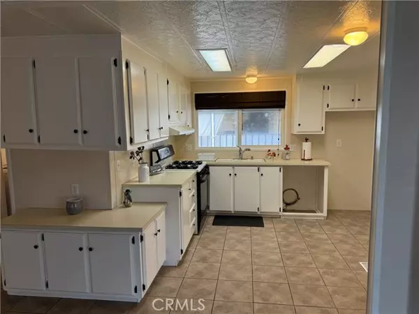 Upland, CA 91786,929 E Foothill #212