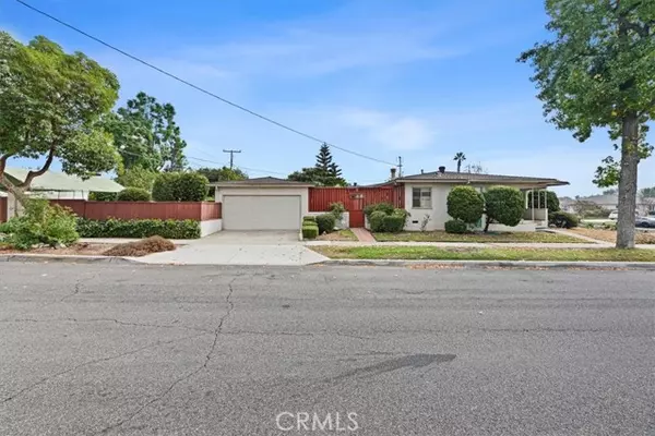 Ontario, CA 91762,914 W Princeton Street