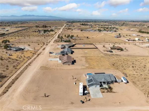 10530 Mills Road, Apple Valley, CA 92308