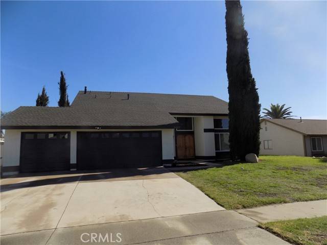 2427 N Teakwood Avenue, Rialto, CA 92377