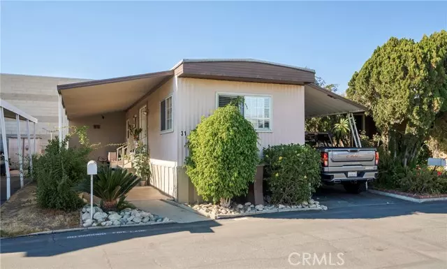 600 W Gladstone #31, Azusa, CA 91702