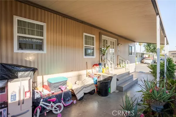 Azusa, CA 91702,600 W Gladstone #31