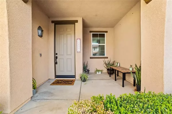 3381 Evening Mist Lane, Perris, CA 92571