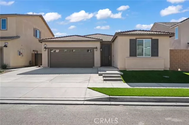 16721 Mistletoe Lane, Fontana, CA 92336