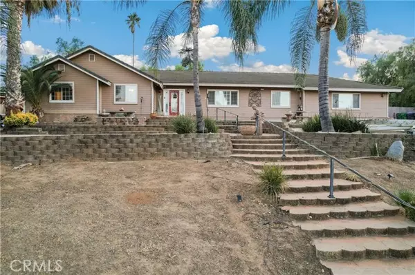 Riverside, CA 92504,17335 Via Frontera