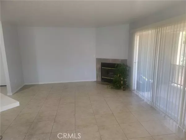 Corona, CA 92882,2548 Avenida Del #104