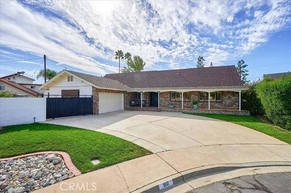 918 Saint Catherine Way, Claremont, CA 91711