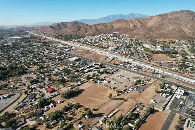 Jurupa Valley, CA 92509,6980 Jurupa Road