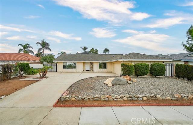 1319 W 13th Street, Upland, CA 91786