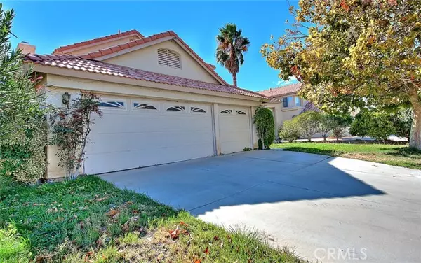 2008 Willowbrook Avenue, Palmdale, CA 93551