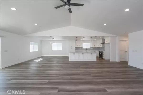 11383 Maple Avenue, Hesperia, CA 92345