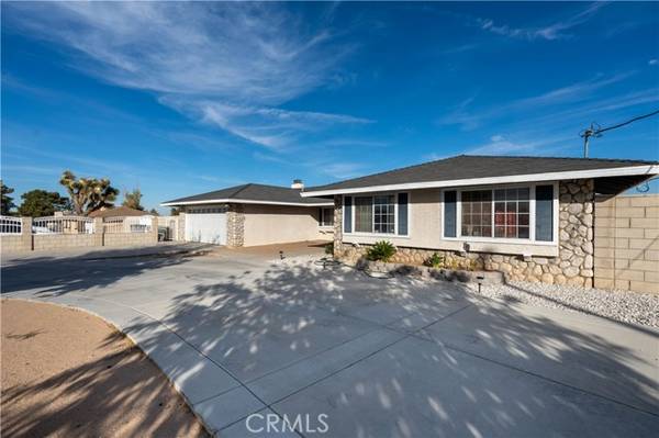 11043 Locust Avenue, Hesperia, CA 92345