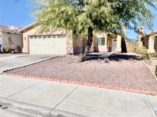 17030 Tivolli Ln, Victorville, CA 92395