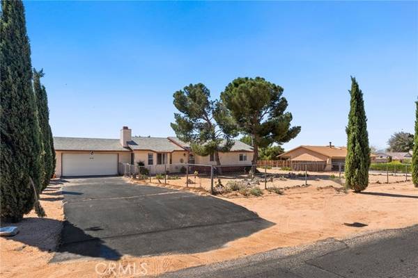 16737 Pauhaska Road, Apple Valley, CA 92307