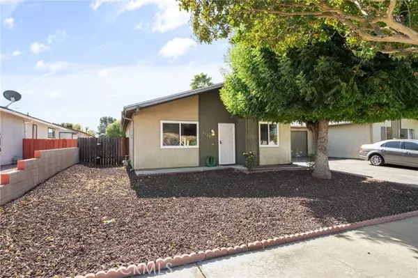 1965 W Oakland Avenue, Hemet, CA 92545