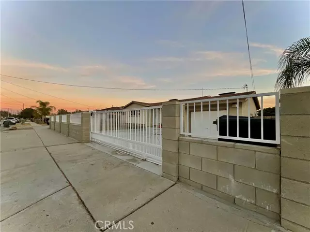 Fontana, CA 92335,16319 Athol Street