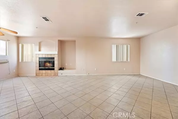 Fontana, CA 92337,13786 Hillcrest Drive