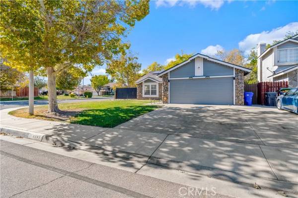 43451 Carol Drive, Lancaster, CA 93535