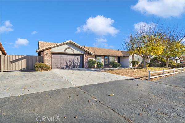 13593 Coachella Road, Apple Valley, CA 92308